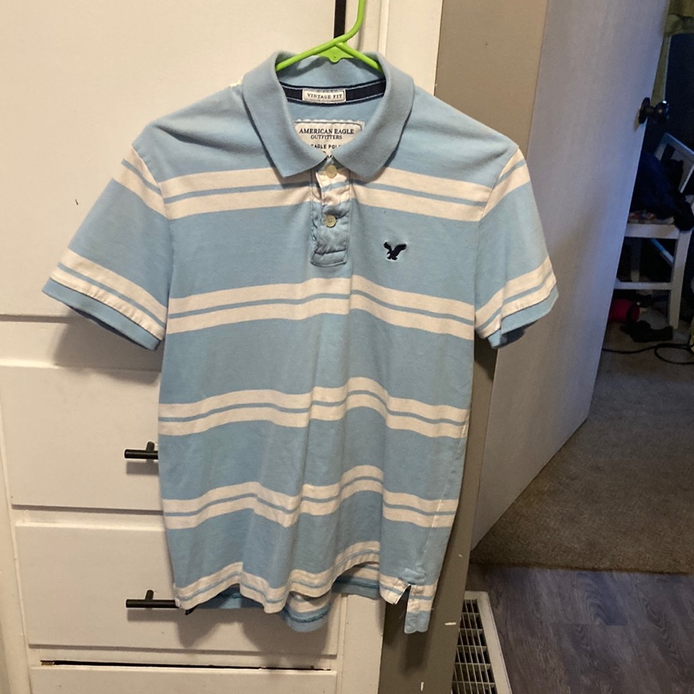 American Eagle 🦅 Outfitters Vintage Fit Eagle Polo M.